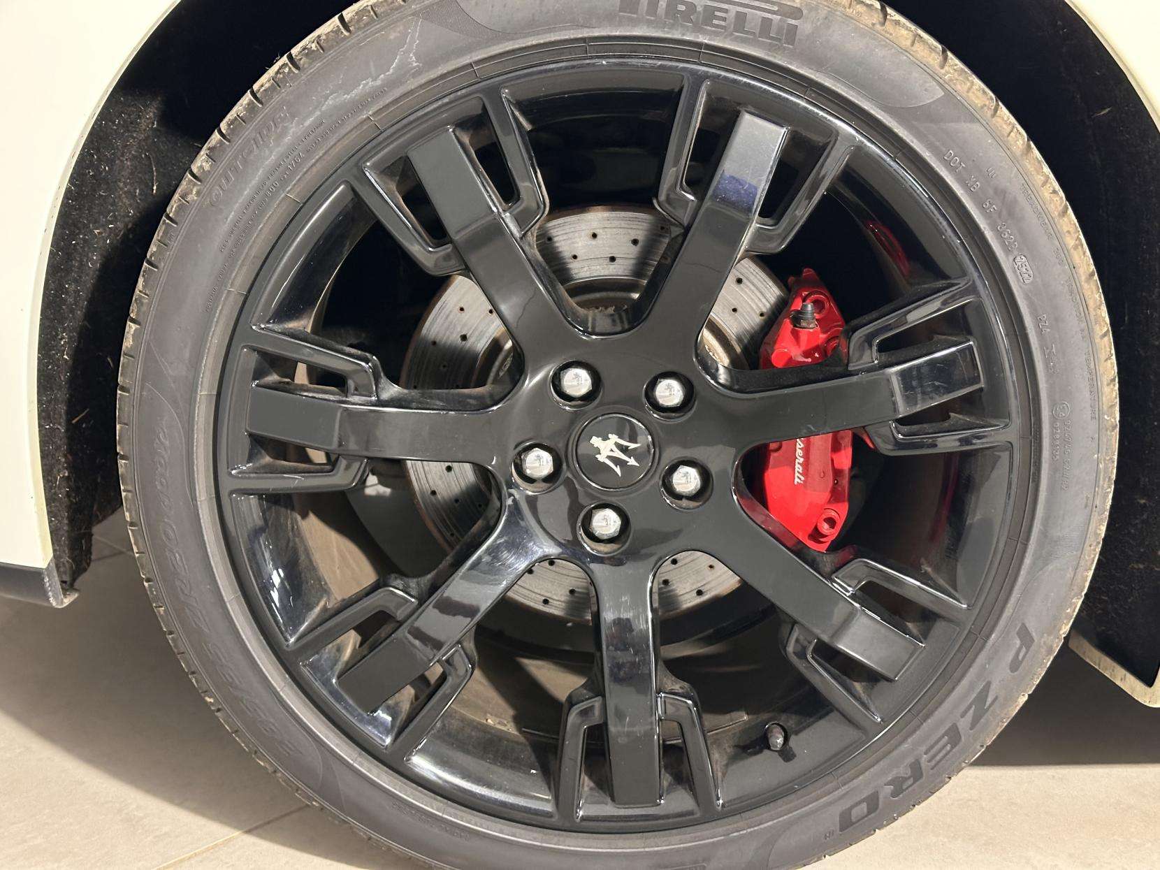 2012 MASERATI GRANTURISMO 2012 MASERATI GRANTURISMO