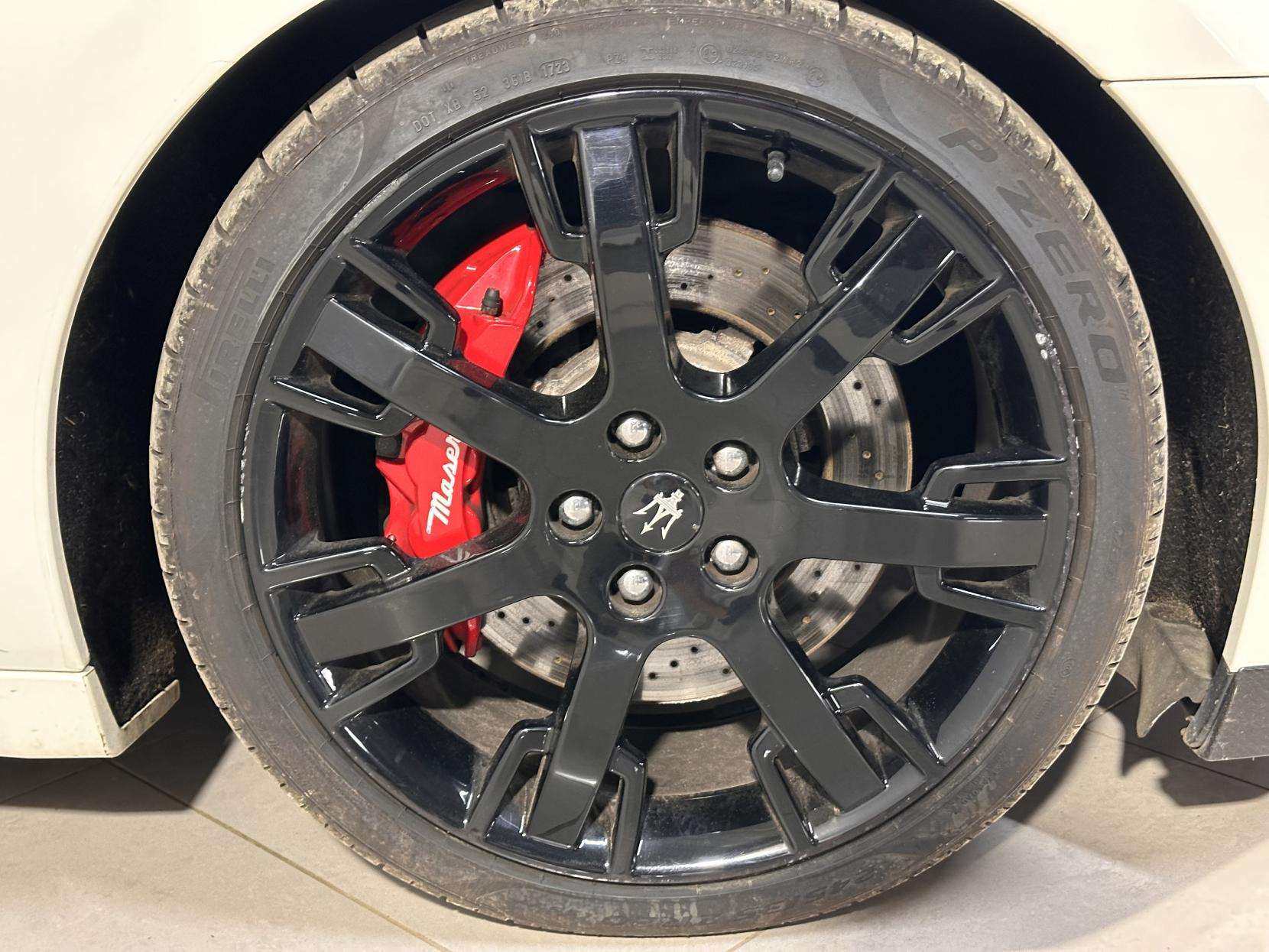 2012 MASERATI GRANTURISMO 2012 MASERATI GRANTURISMO