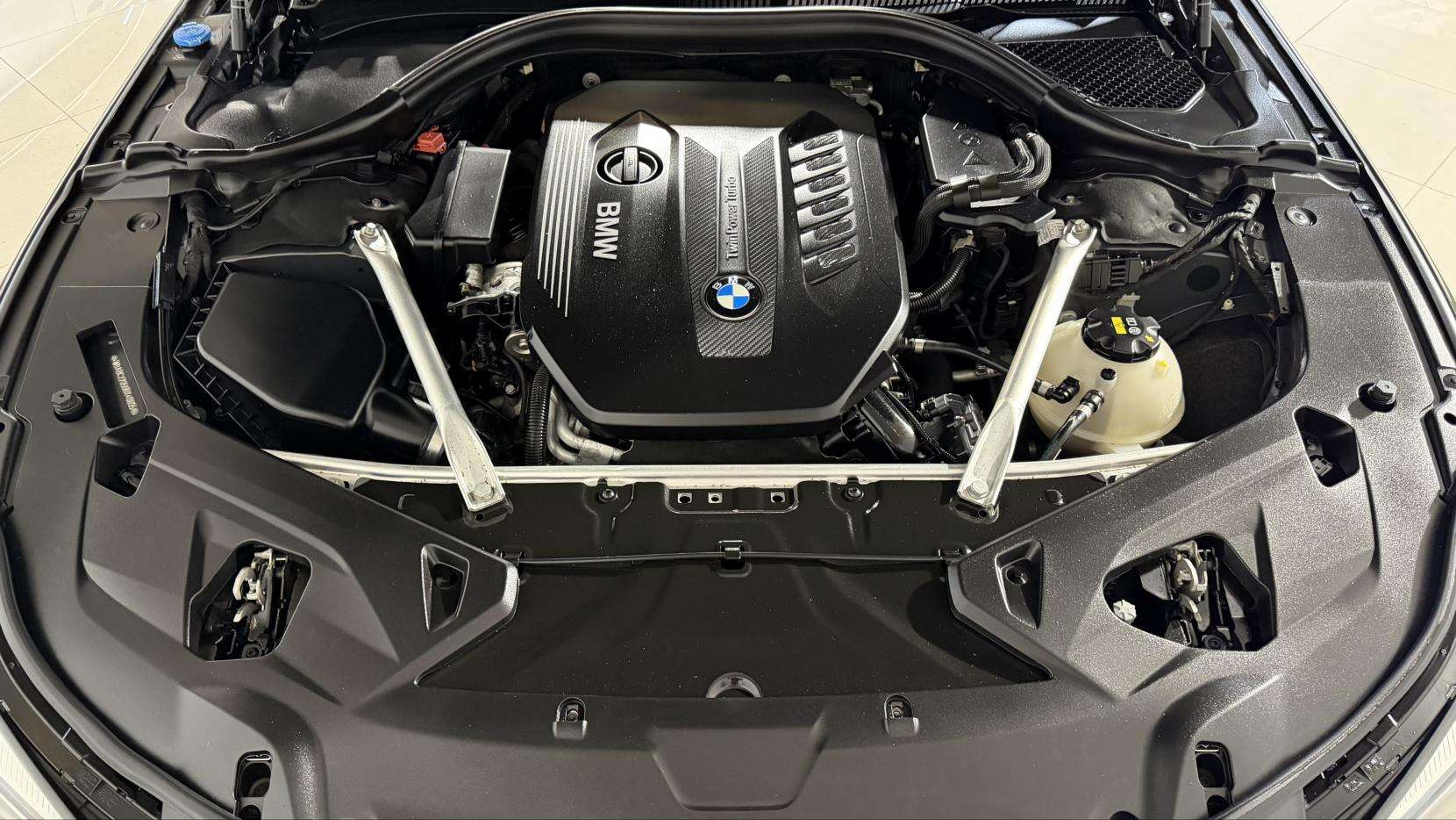 2019 BMW 8 SERIES 2019 BMW 8 SERIES