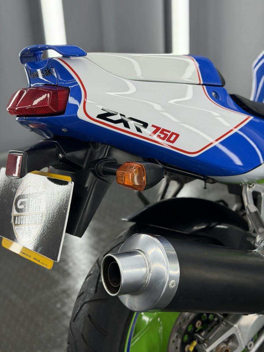 1997 KAWASAKI ZXR750 1997 KAWASAKI ZXR750