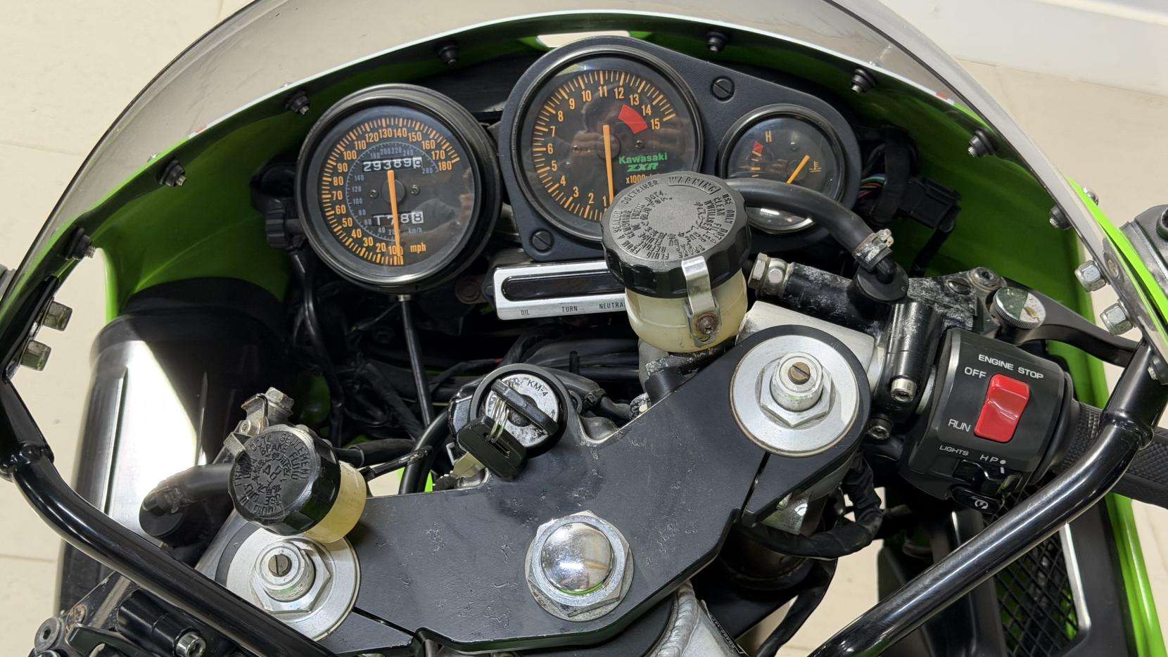 1997 KAWASAKI ZXR750 1997 KAWASAKI ZXR750