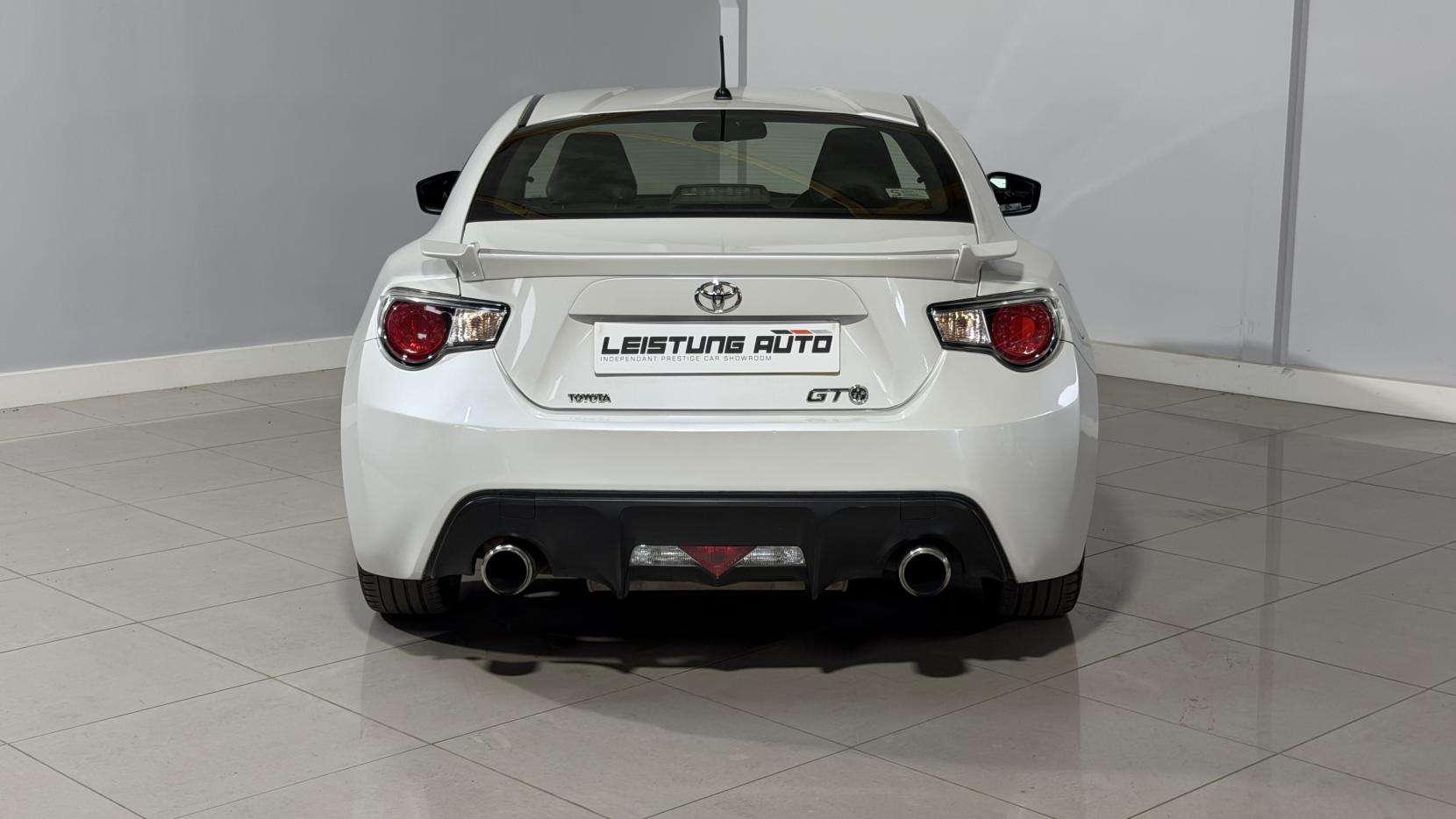 A 2013 TOYOTA GT86 2.0 Boxer D-4S Coupe 2dr Petrol Manual Euro 5 (200 ps) A 2013 TOYOTA GT86 2.0 Boxer D-4S Coupe 2dr Petrol Manual Euro 5 (200 ps)