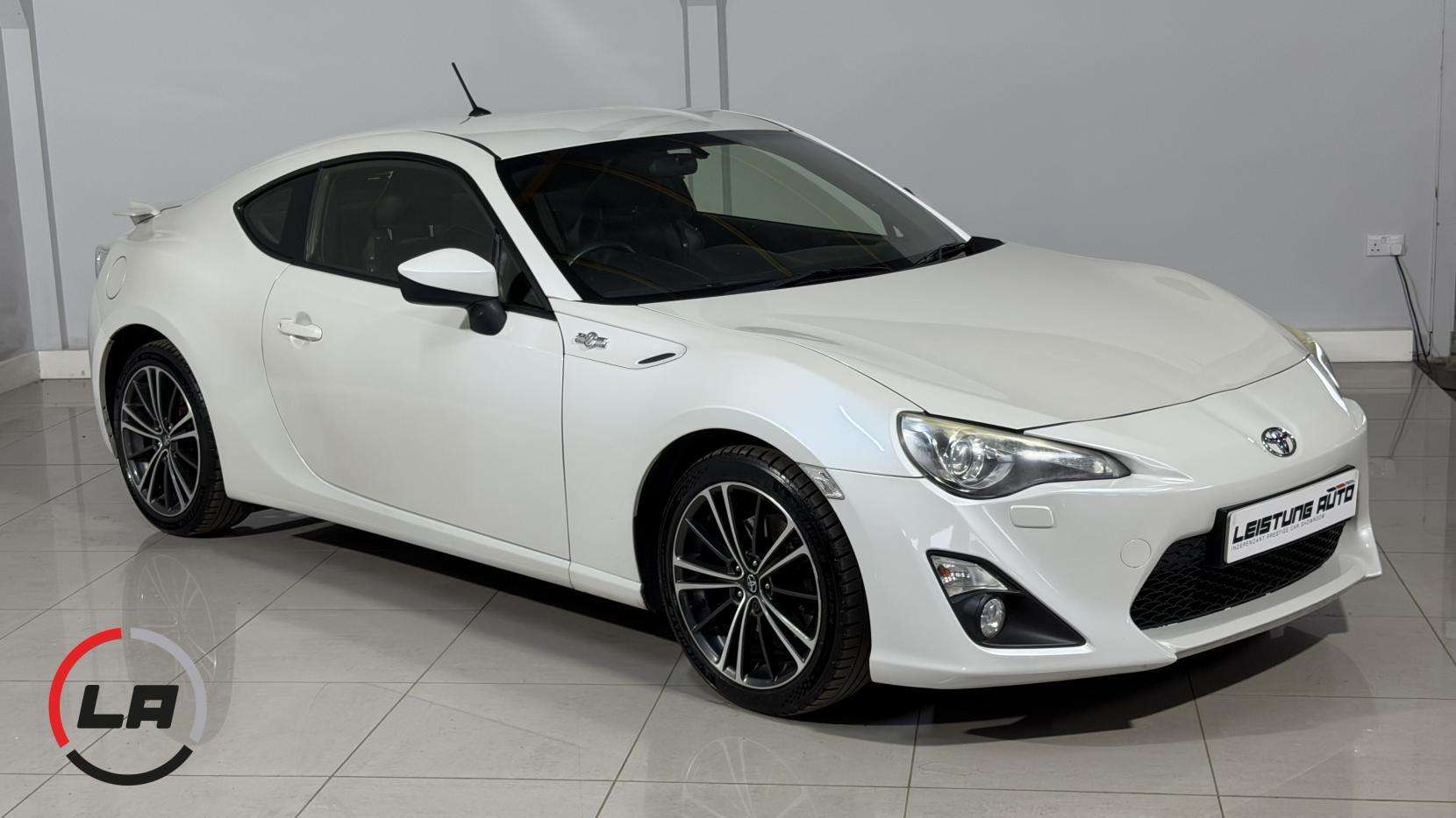A 2013 TOYOTA GT86 2.0 Boxer D-4S Coupe 2dr Petrol Manual Euro 5 (200 ps) A 2013 TOYOTA GT86 2.0 Boxer D-4S Coupe 2dr Petrol Manual Euro 5 (200 ps)