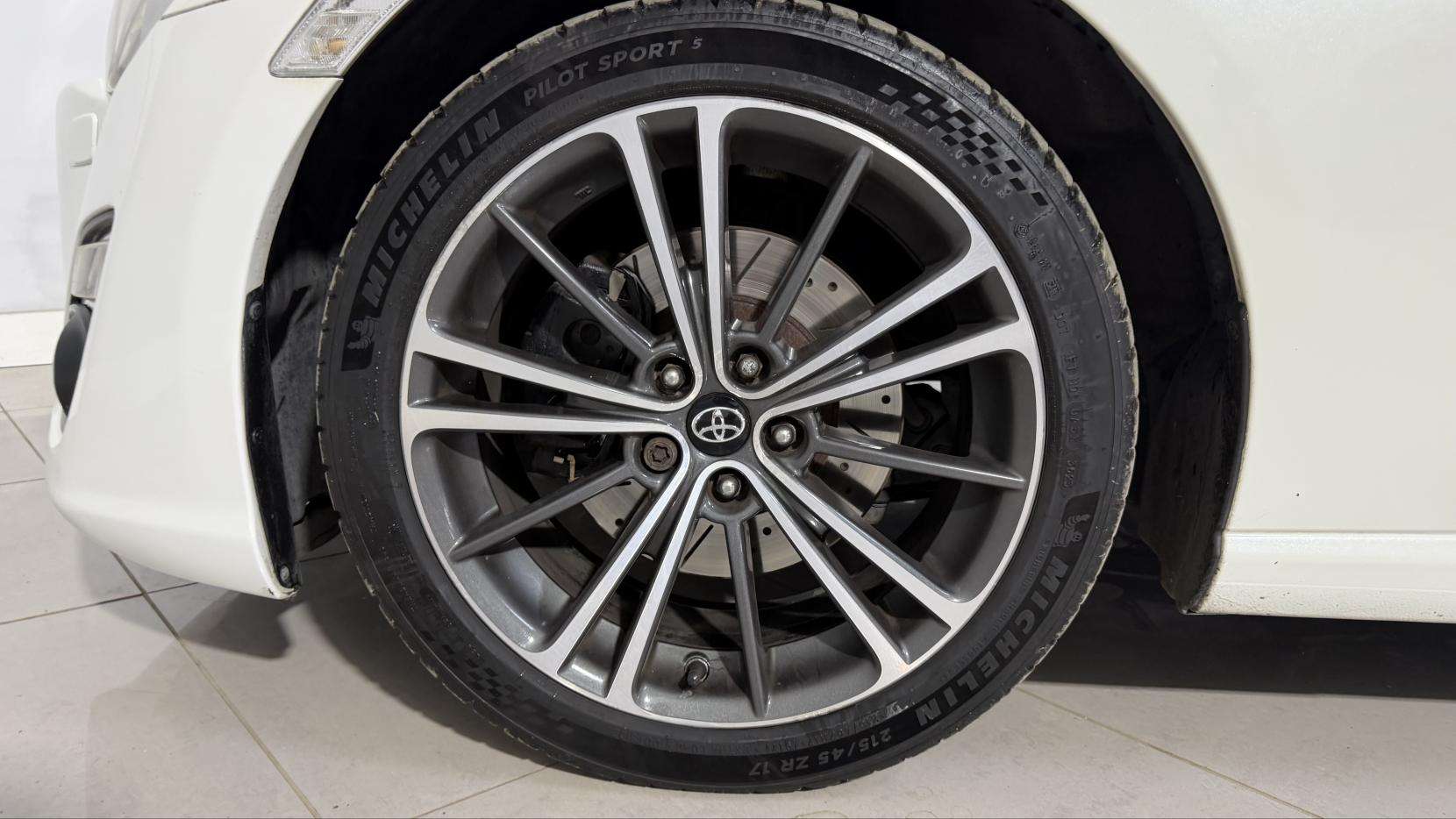 2013 TOYOTA GT86 2013 TOYOTA GT86
