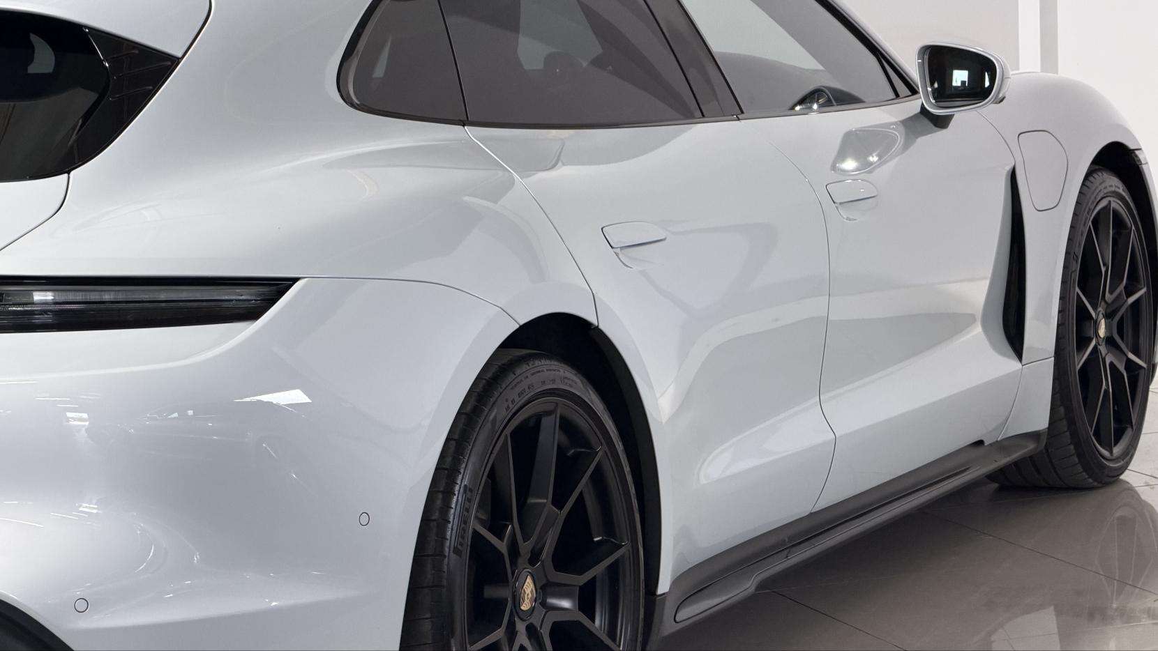 2022 PORSCHE TAYCAN 2022 PORSCHE TAYCAN