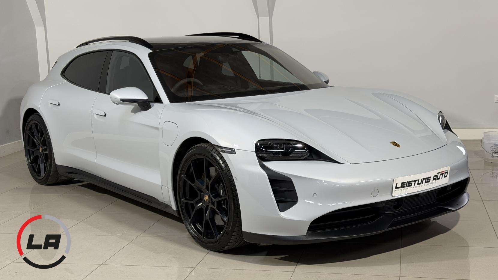 A 2022 PORSCHE TAYCAN Performance Plus 93.4kWh GTS Sport Turismo 5dr Electric Auto 4WD (11kW Charger) (598 ps) A 2022 PORSCHE TAYCAN Performance Plus 93.4kWh GTS Sport Turismo 5dr Electric Auto 4WD (11kW Charger) (598 ps)