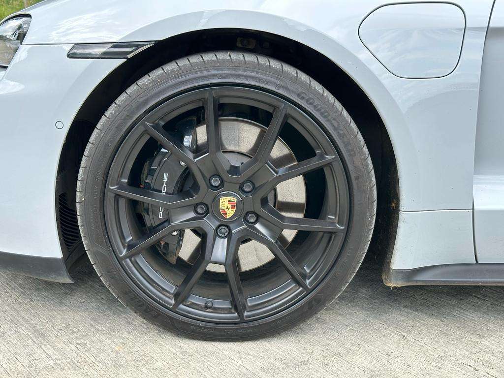 2022 PORSCHE TAYCAN 2022 PORSCHE TAYCAN