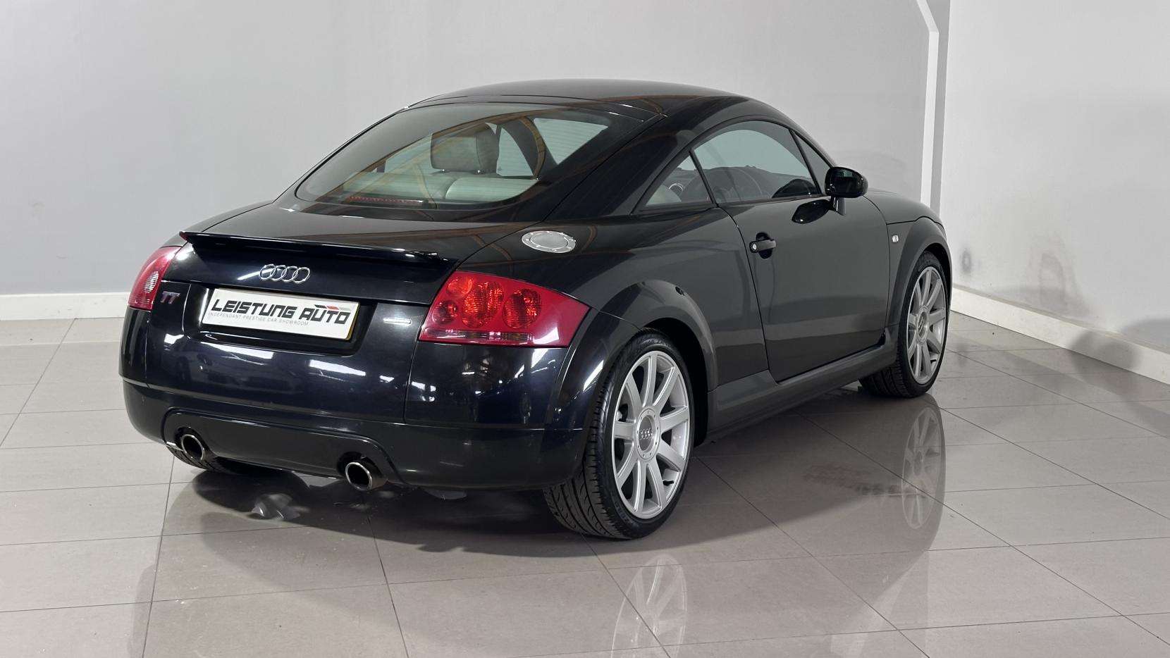 2004 AUDI TT 2004 AUDI TT