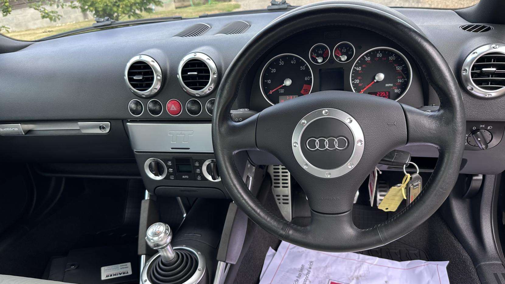 2004 AUDI TT 2004 AUDI TT
