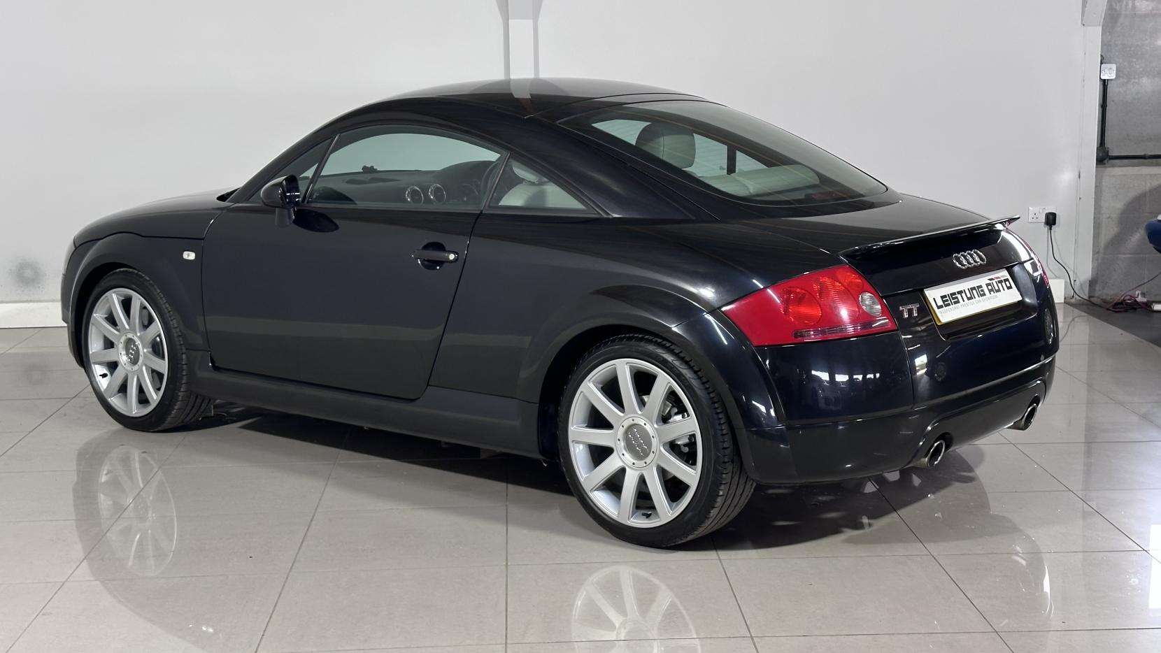 2004 AUDI TT 2004 AUDI TT