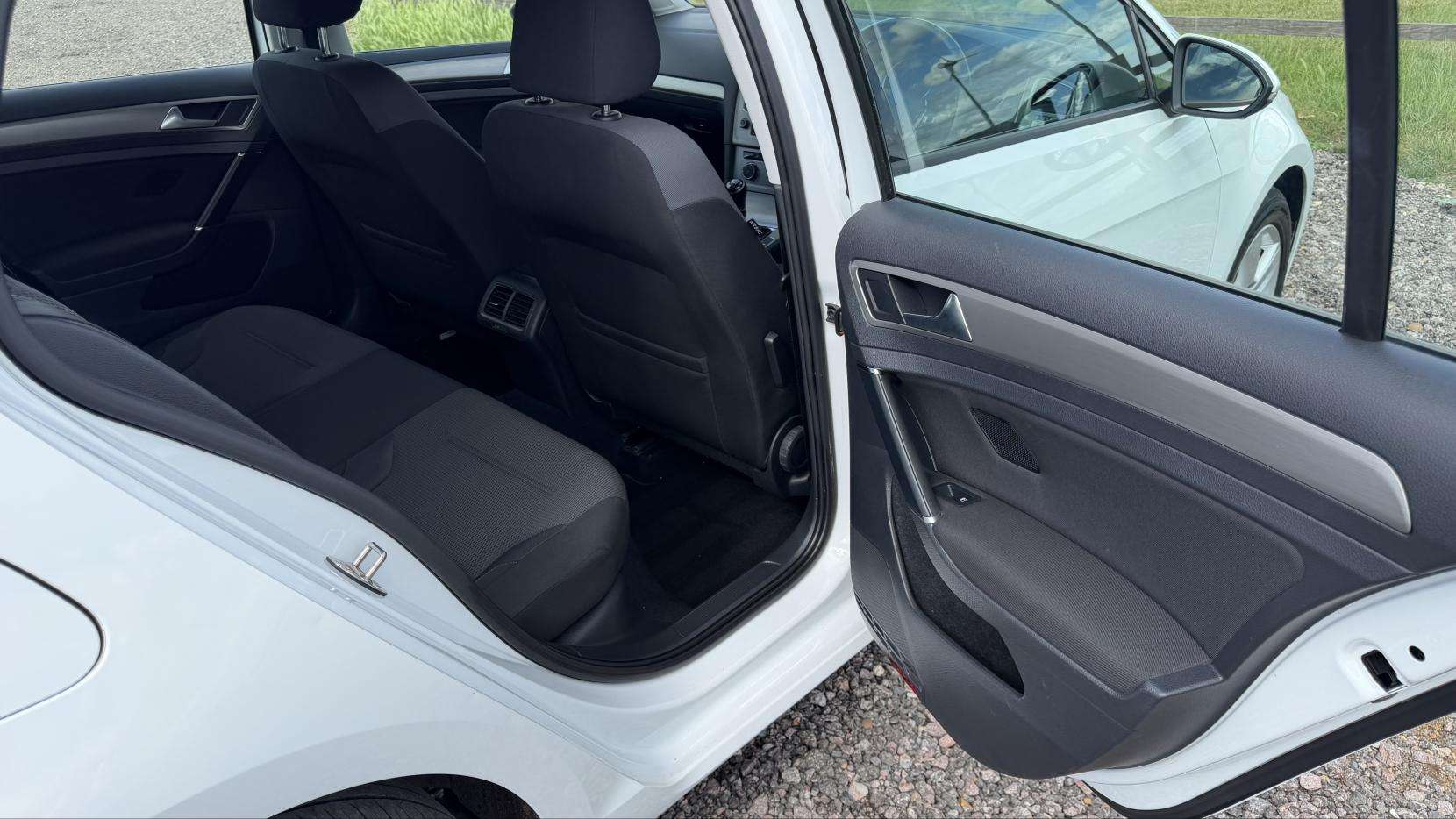 2016 VOLKSWAGEN GOLF 2016 VOLKSWAGEN GOLF