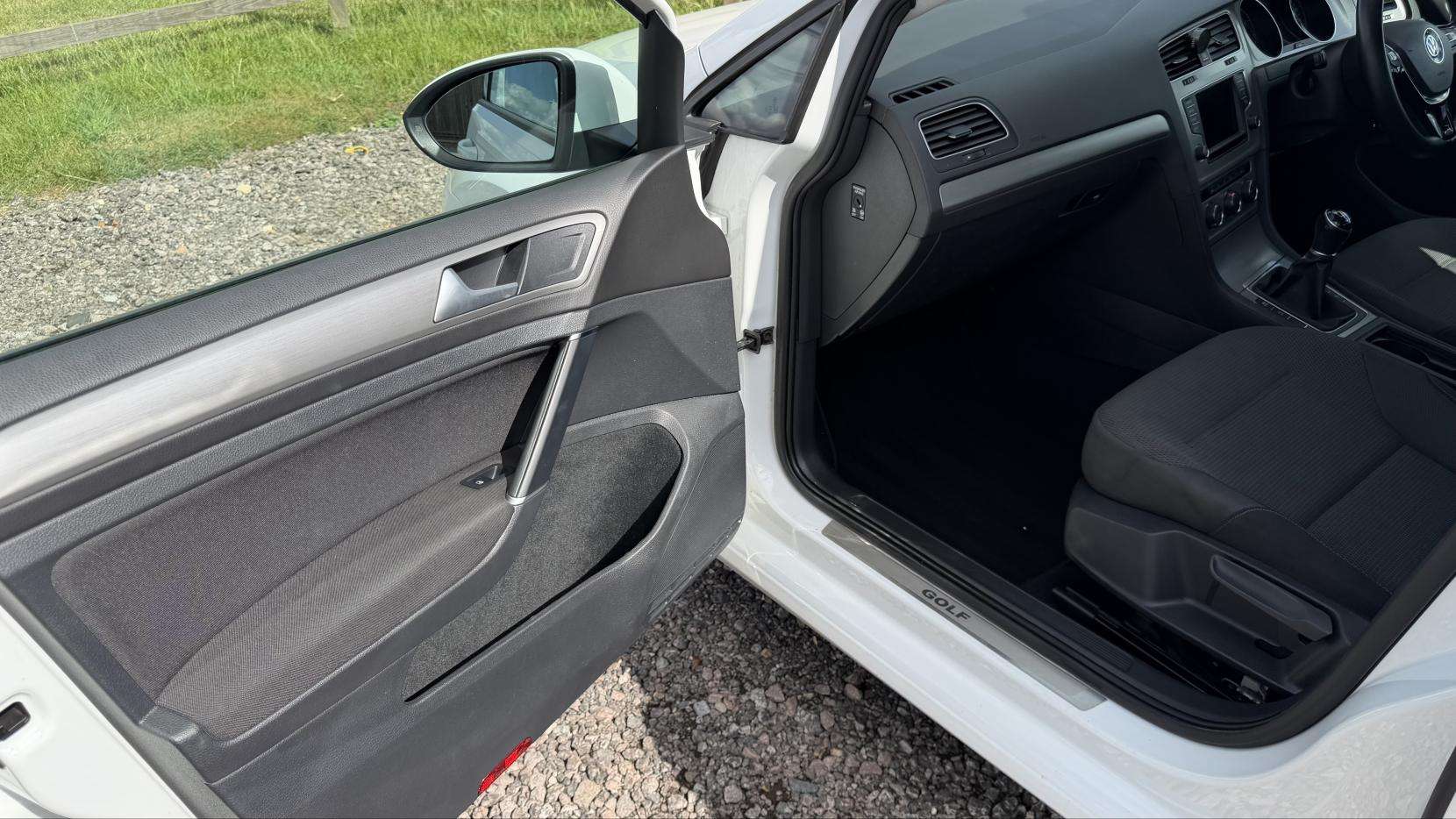 2016 VOLKSWAGEN GOLF 2016 VOLKSWAGEN GOLF
