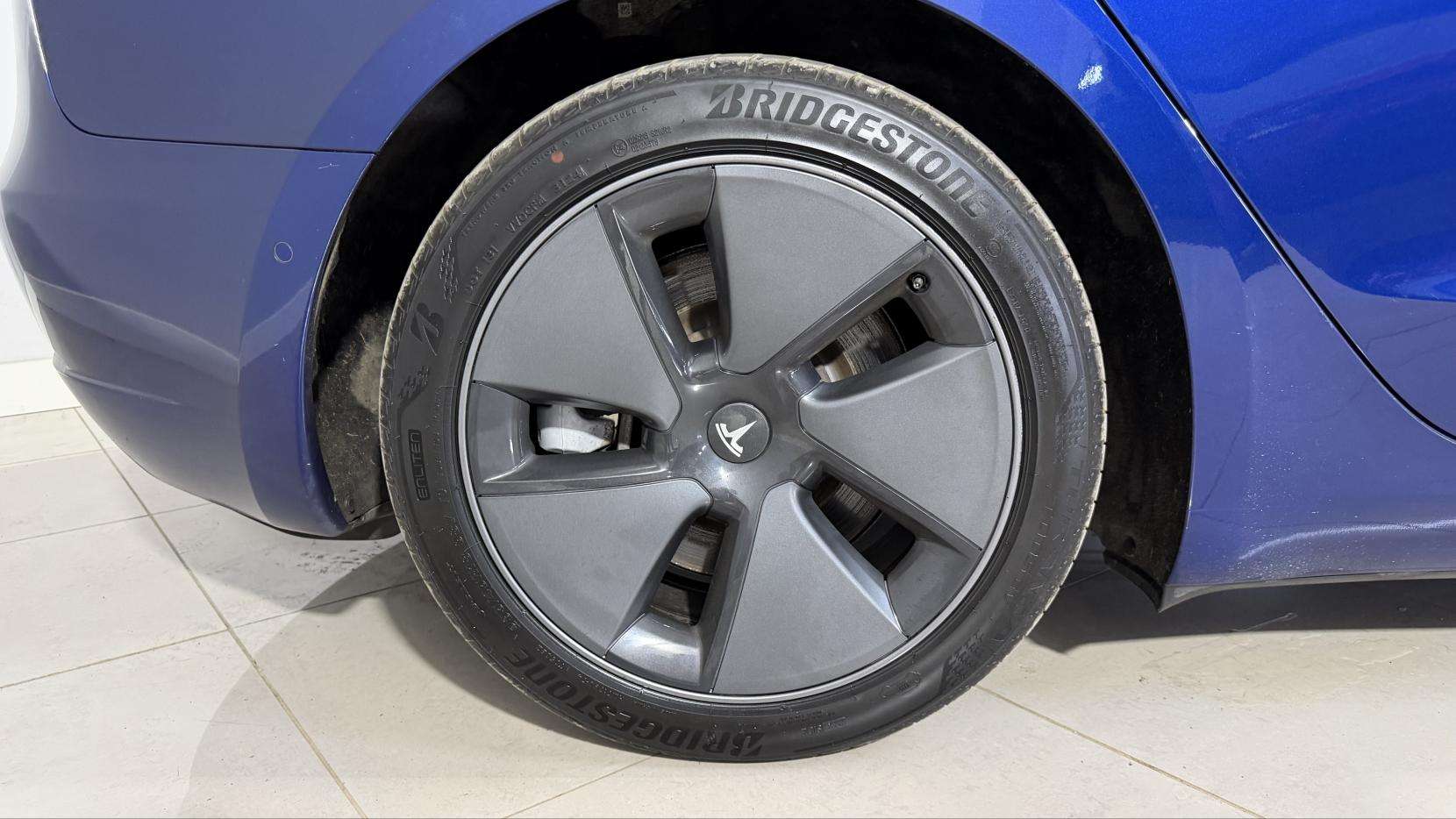2020 TESLA MODEL 3 2020 TESLA MODEL 3