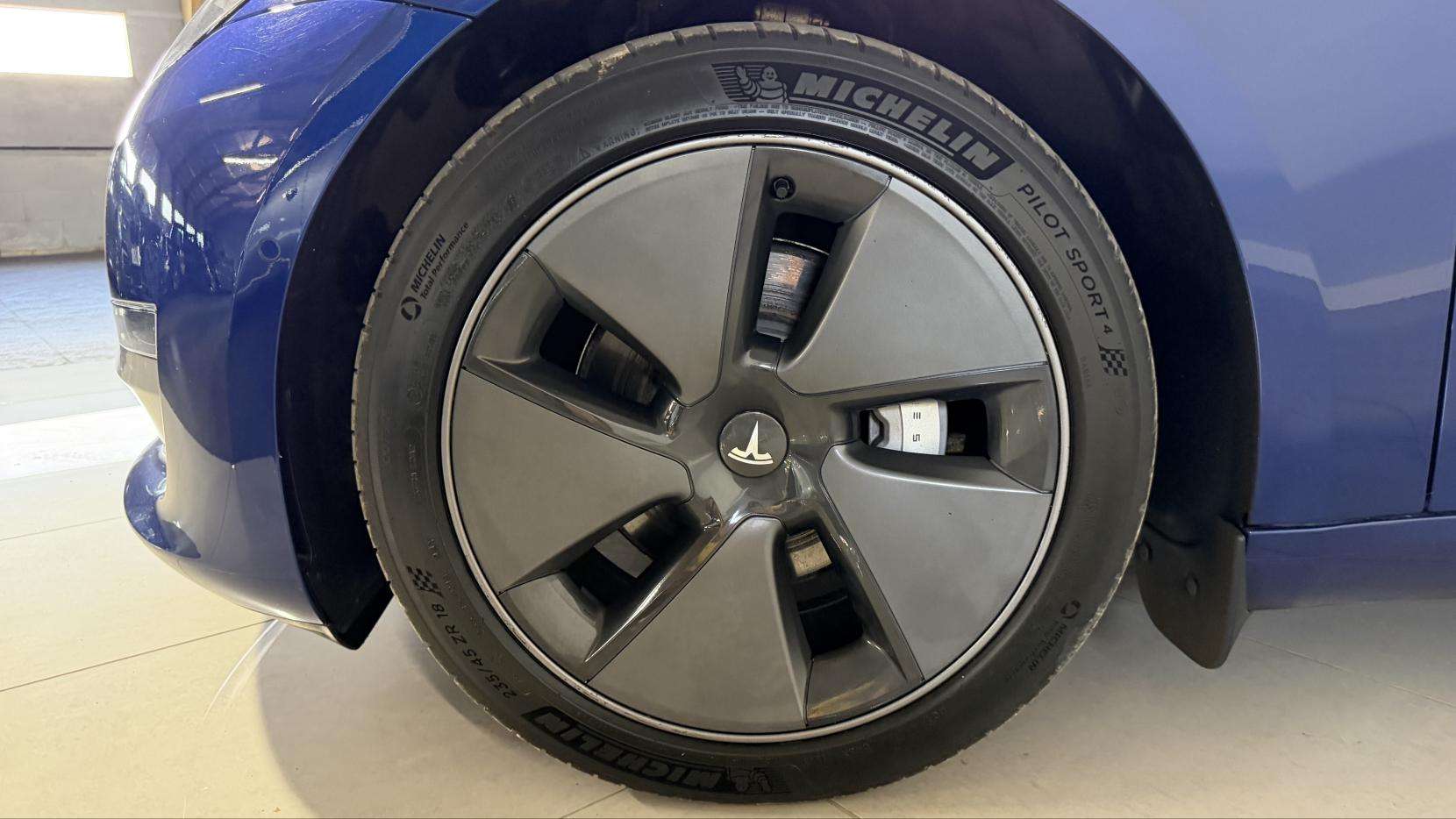 2020 TESLA MODEL 3 2020 TESLA MODEL 3