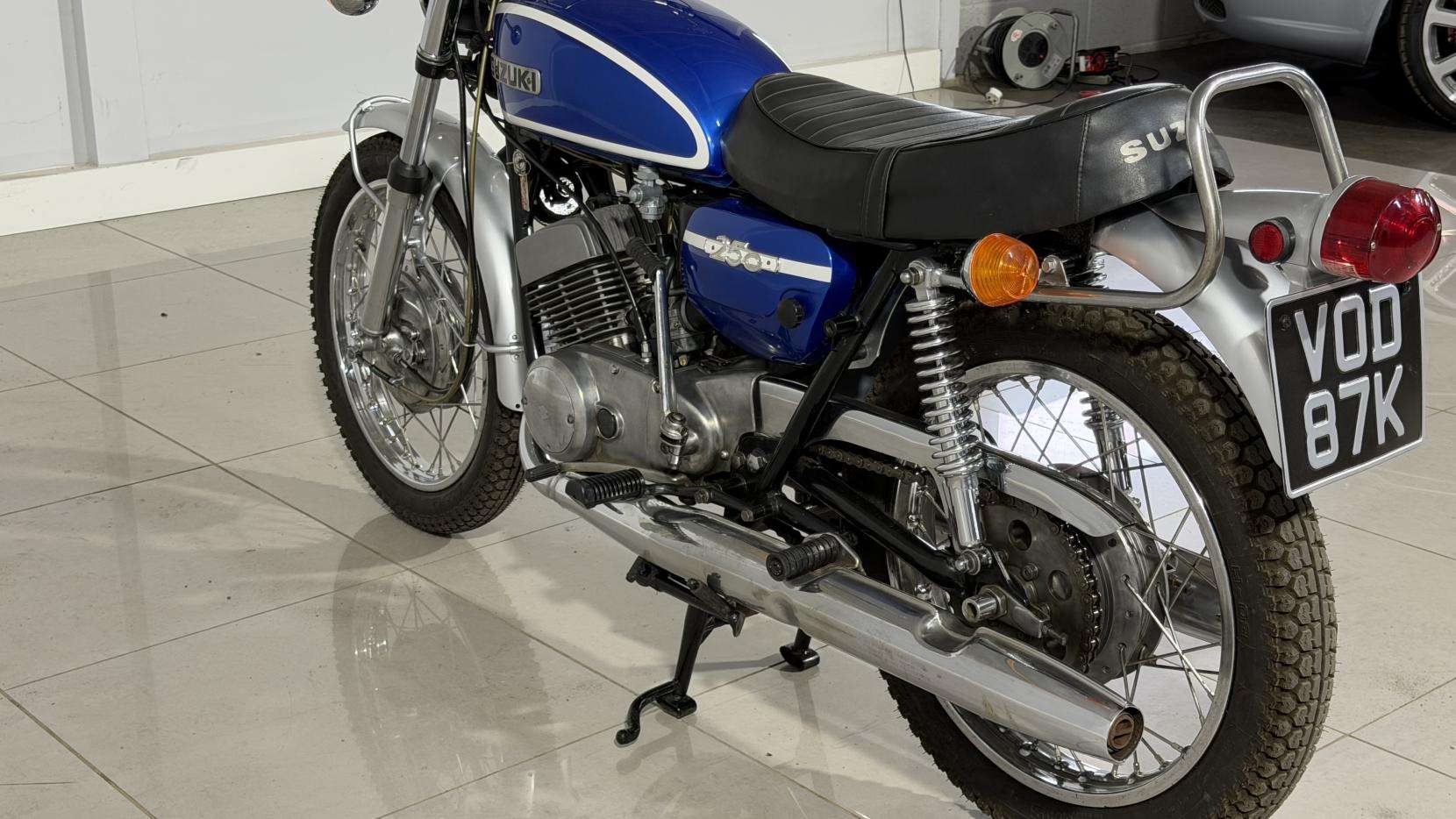 A 1971 SUZUKI T250 Other A 1971 SUZUKI T250 Other