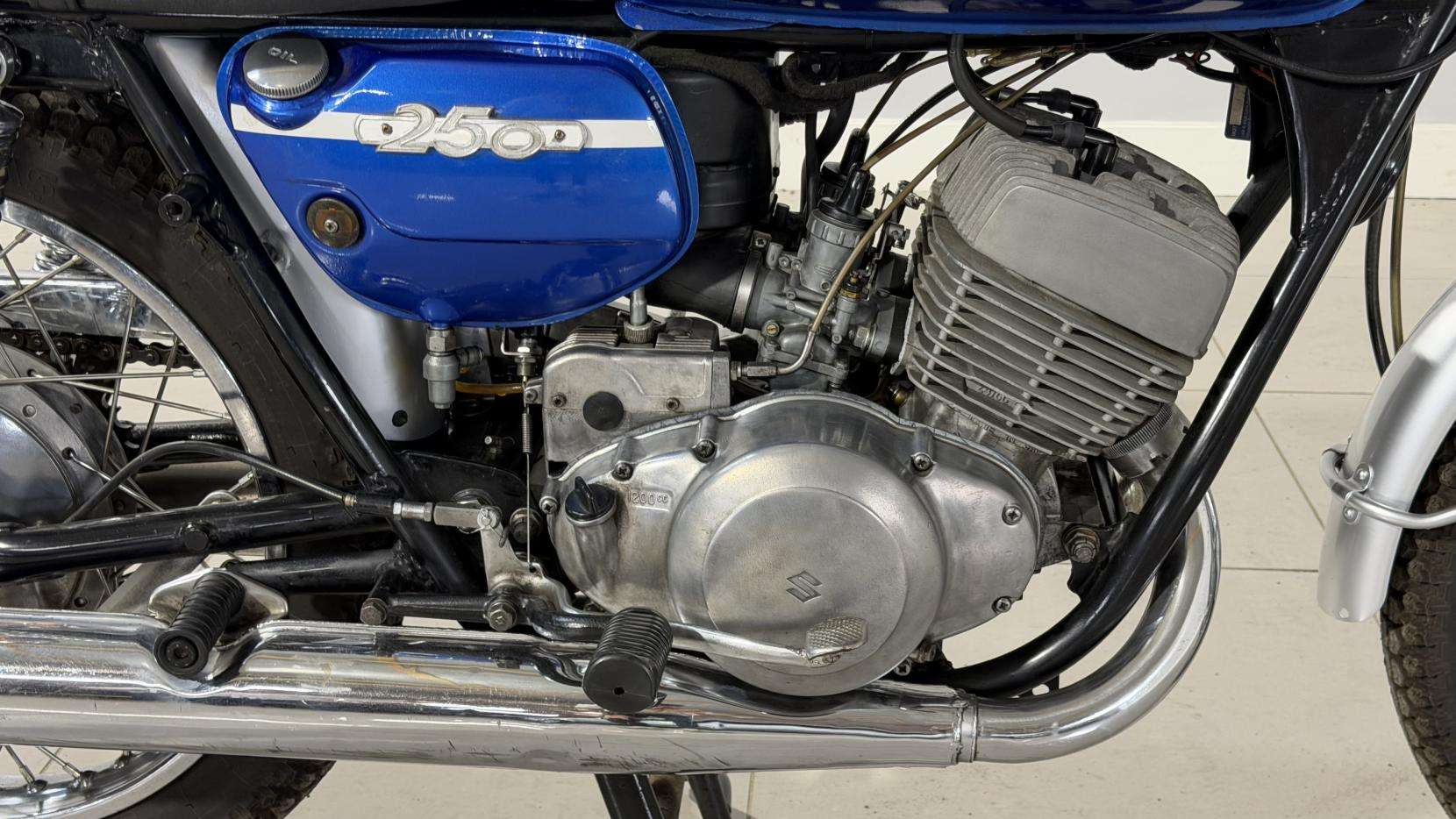 1971 SUZUKI T250 1971 SUZUKI T250