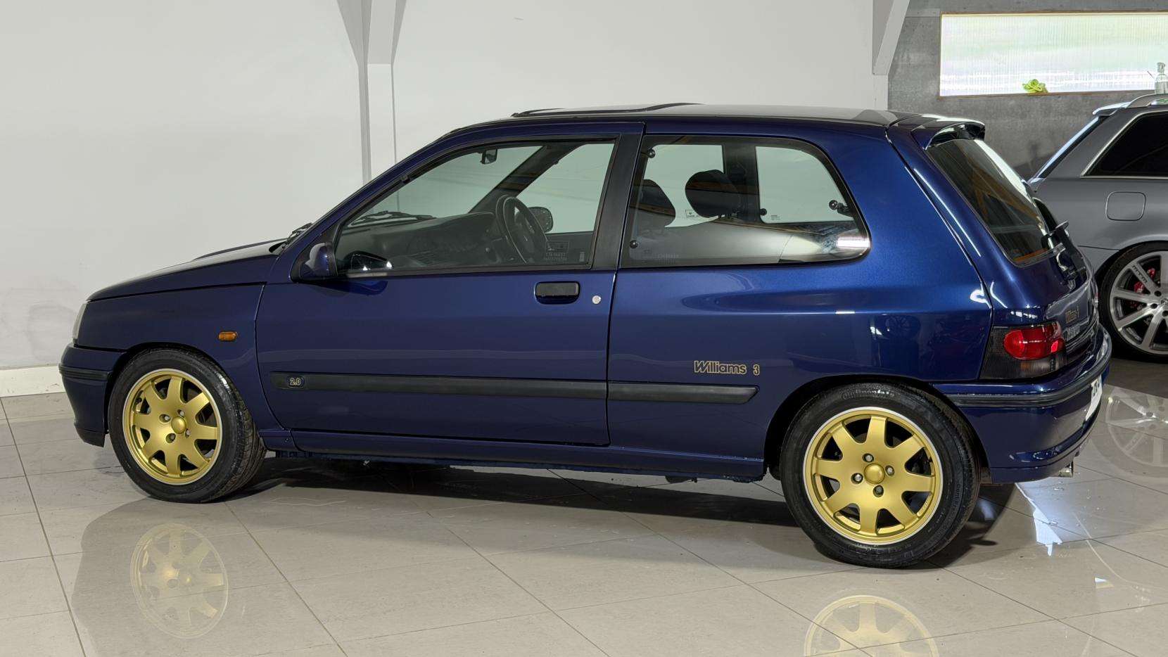 1995 RENAULT CLIO 1995 RENAULT CLIO