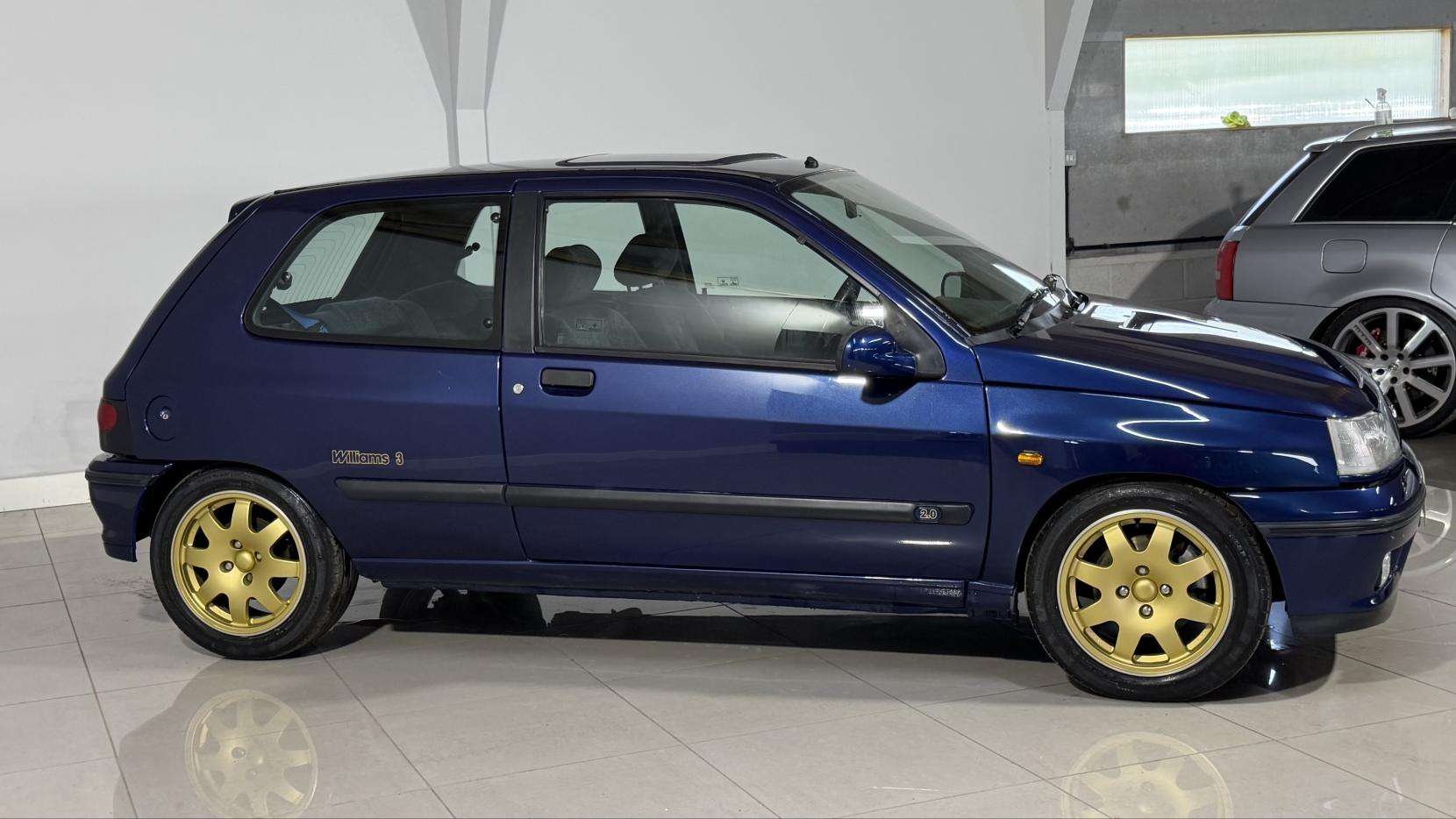 1995 RENAULT CLIO 1995 RENAULT CLIO