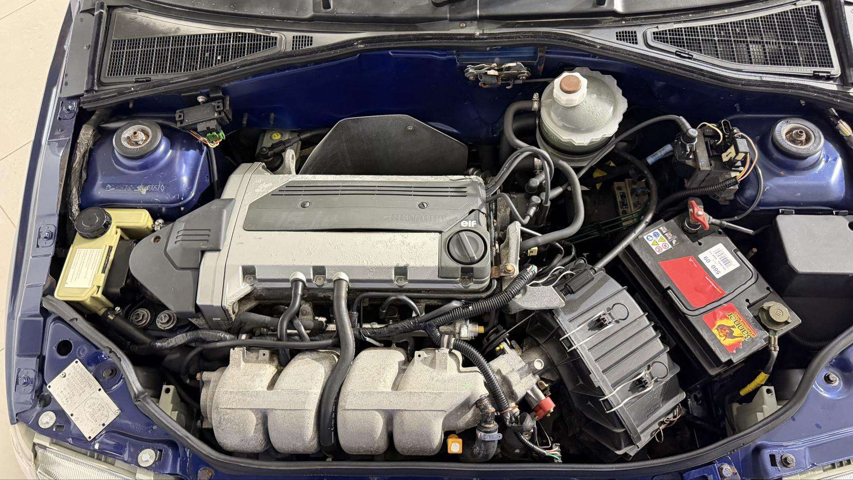 1995 RENAULT CLIO 1995 RENAULT CLIO