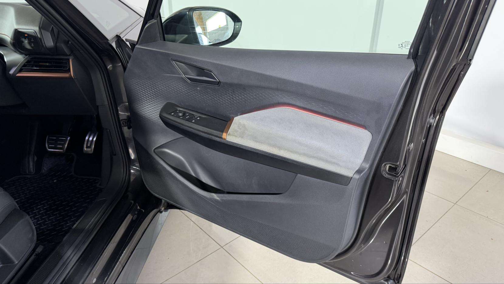 2023 CUPRA BORN 2023 CUPRA BORN