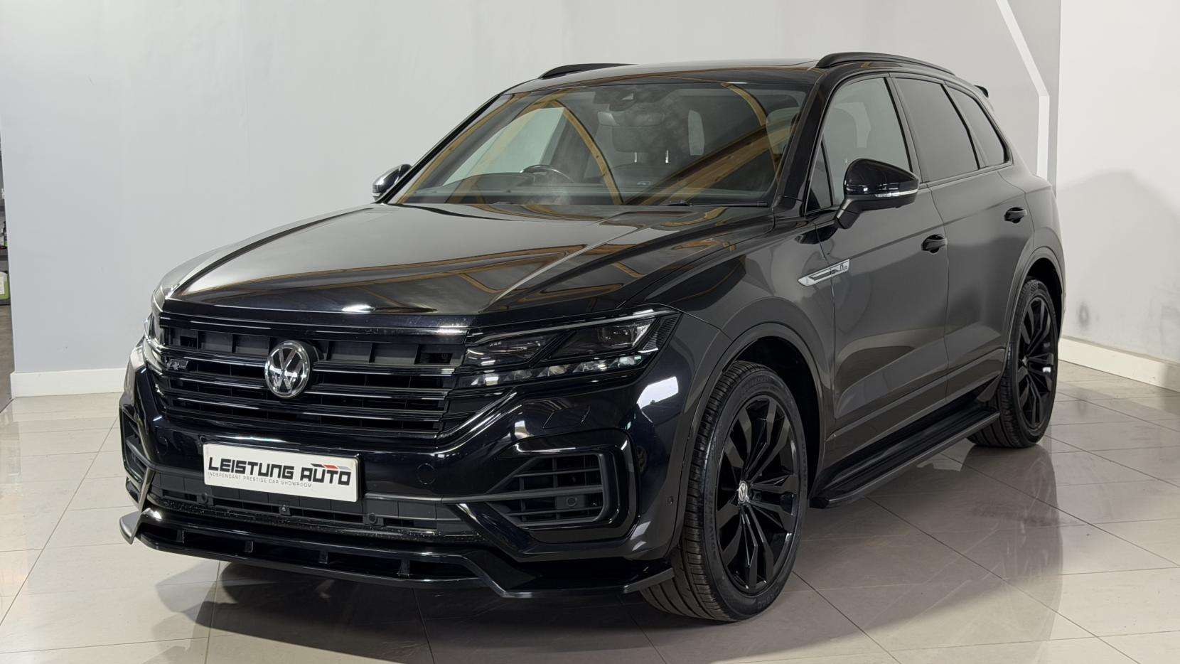 A 2020 VOLKSWAGEN TOUAREG 3.0 TDI V6 Black Edition SUV 5dr Diesel Tiptronic 4Motion Euro 6 (s/s) (231 ps) A 2020 VOLKSWAGEN TOUAREG 3.0 TDI V6 Black Edition SUV 5dr Diesel Tiptronic 4Motion Euro 6 (s/s) (231 ps)