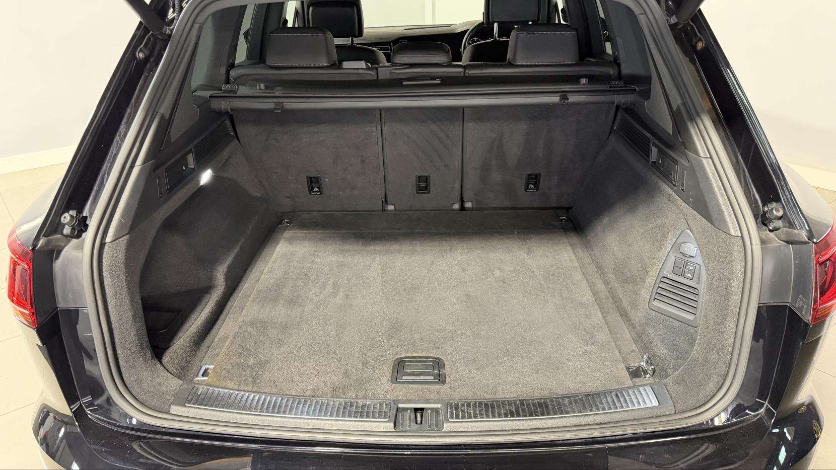 2020 VOLKSWAGEN TOUAREG 2020 VOLKSWAGEN TOUAREG