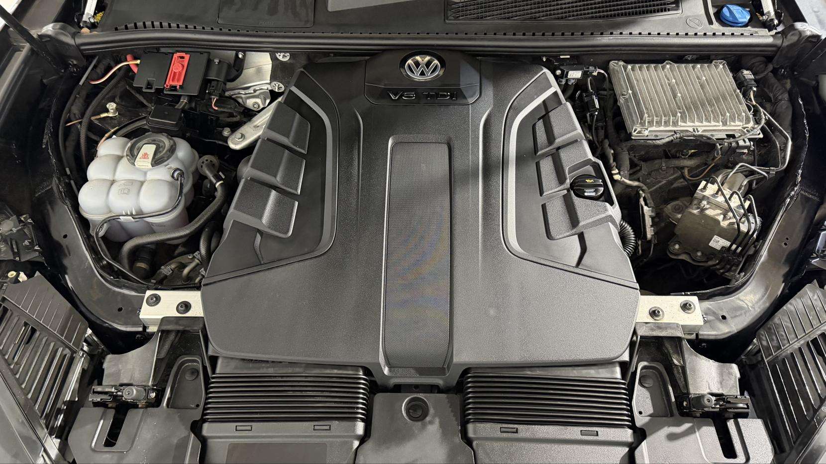 2020 VOLKSWAGEN TOUAREG 2020 VOLKSWAGEN TOUAREG