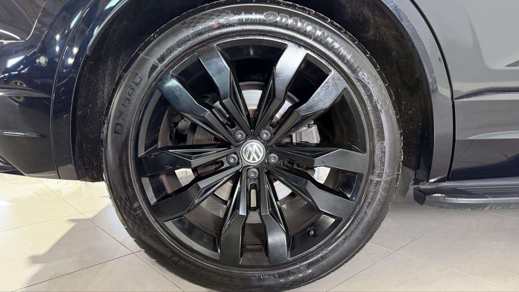 2020 VOLKSWAGEN TOUAREG 2020 VOLKSWAGEN TOUAREG