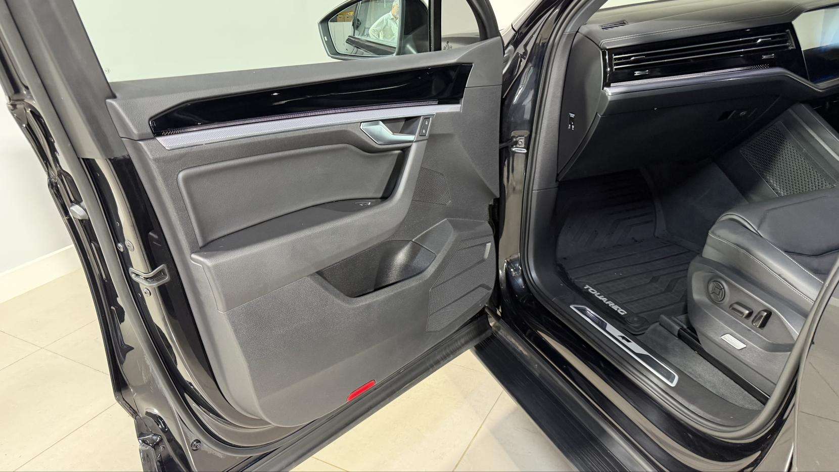 2020 VOLKSWAGEN TOUAREG 2020 VOLKSWAGEN TOUAREG