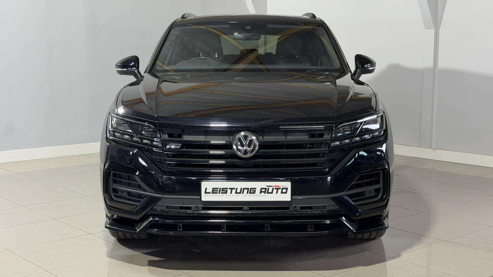 A 2020 VOLKSWAGEN TOUAREG 3.0 TDI V6 Black Edition SUV 5dr Diesel Tiptronic 4Motion Euro 6 (s/s) (231 ps) A 2020 VOLKSWAGEN TOUAREG 3.0 TDI V6 Black Edition SUV 5dr Diesel Tiptronic 4Motion Euro 6 (s/s) (231 ps)