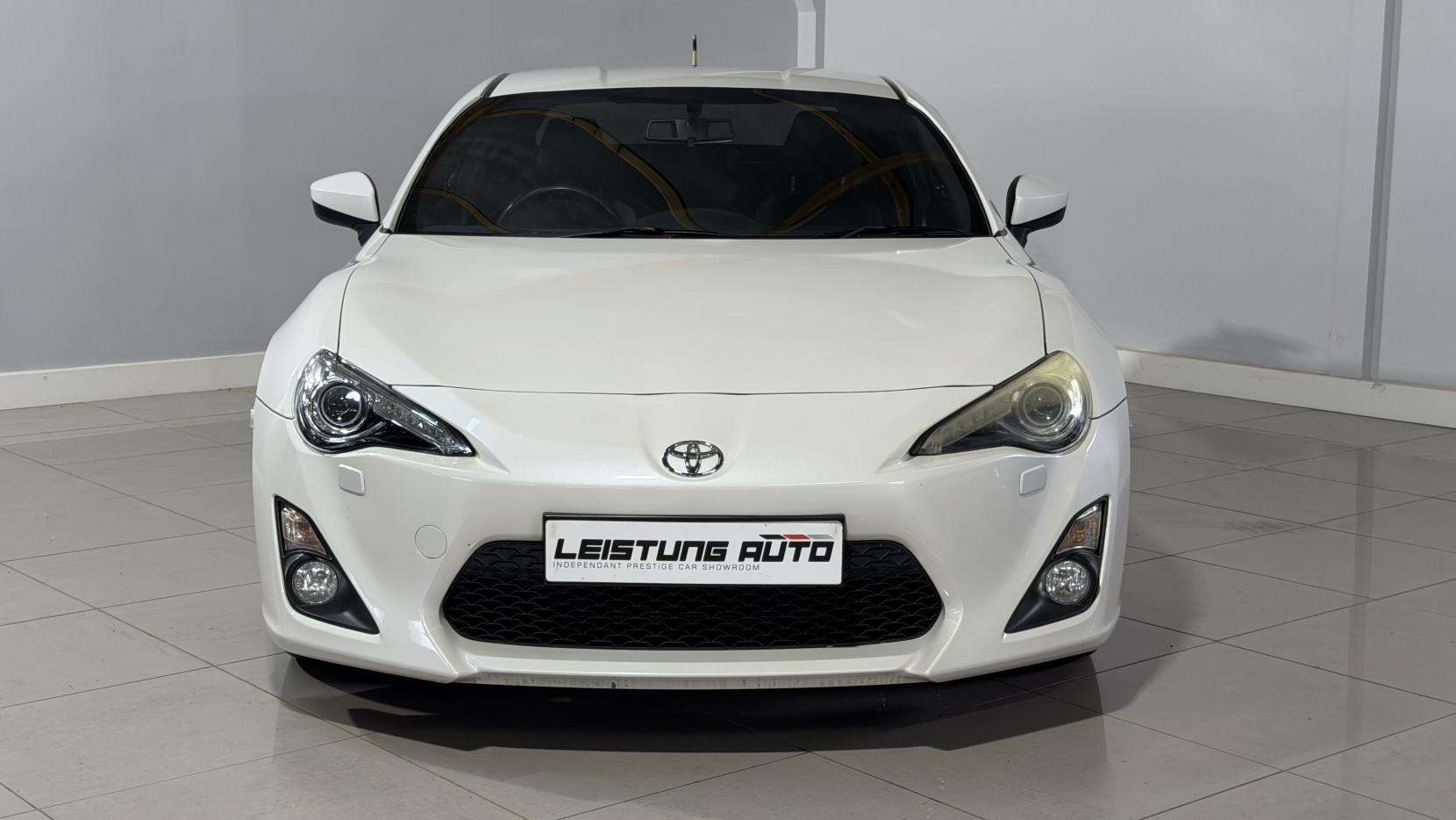 A 2012 TOYOTA GT86 2.0 Boxer D-4S Coupe 2dr Petrol Manual Euro 5 (200 ps) A 2012 TOYOTA GT86 2.0 Boxer D-4S Coupe 2dr Petrol Manual Euro 5 (200 ps)