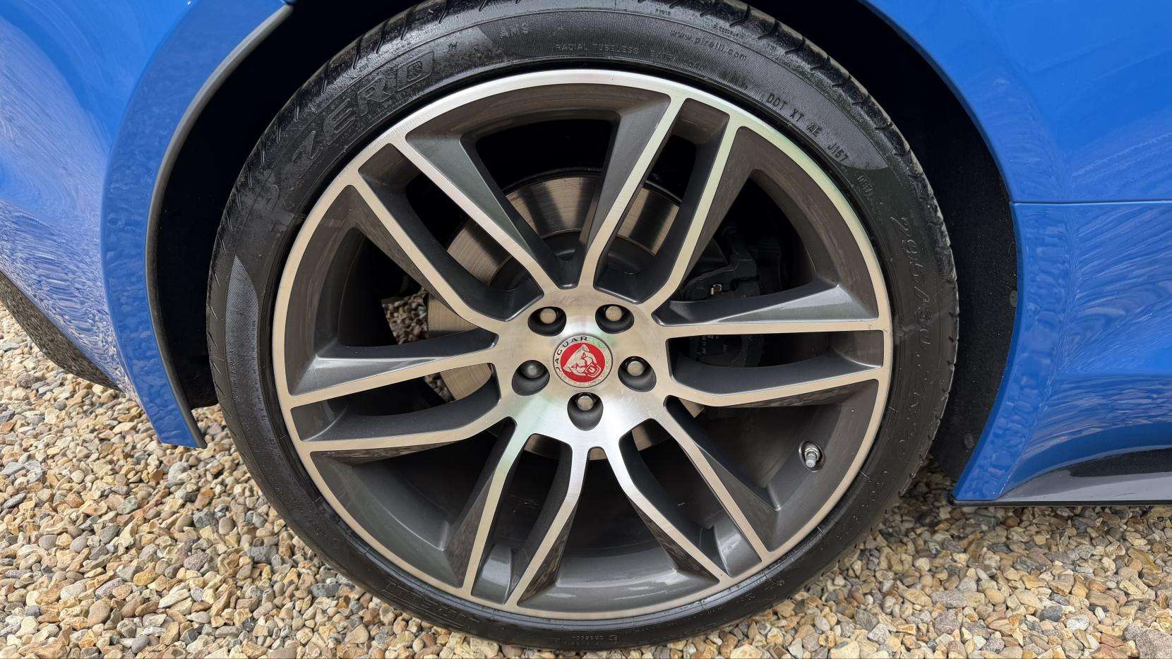 2018 JAGUAR F-TYPE 2018 JAGUAR F-TYPE