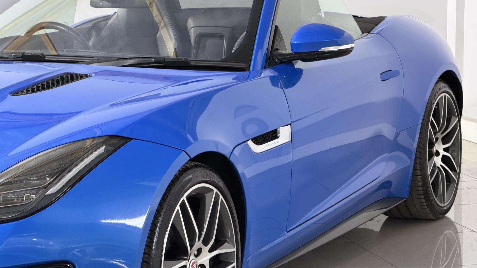 2018 JAGUAR F-TYPE 2018 JAGUAR F-TYPE