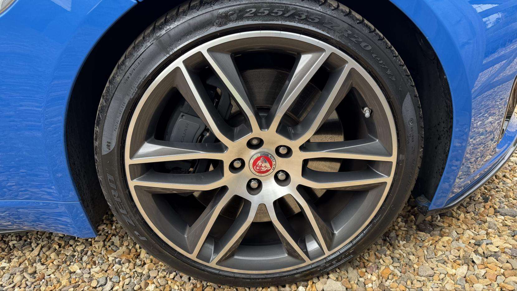 2018 JAGUAR F-TYPE 2018 JAGUAR F-TYPE