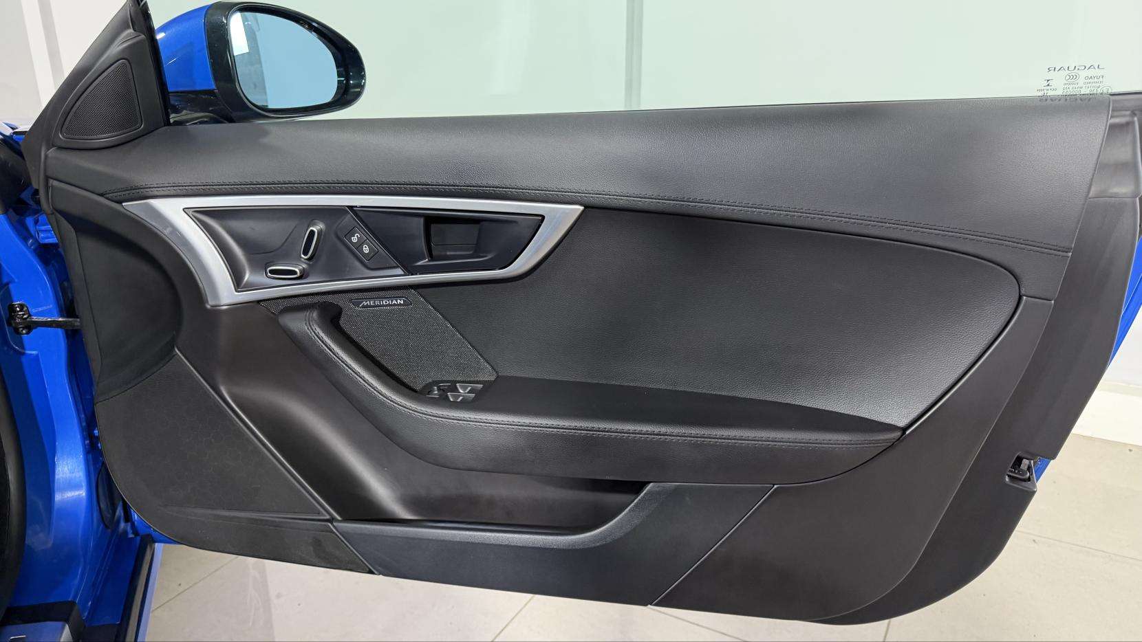2018 JAGUAR F-TYPE 2018 JAGUAR F-TYPE