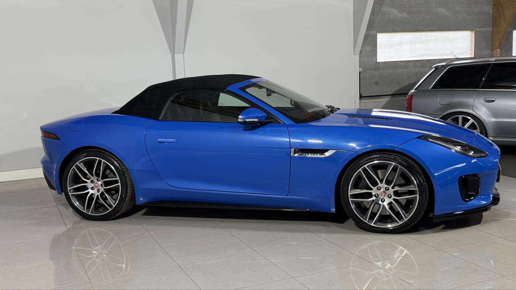 2018 JAGUAR F-TYPE 2018 JAGUAR F-TYPE