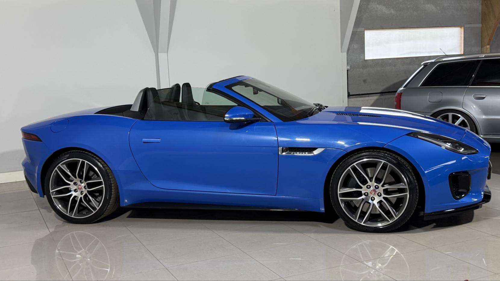 2018 JAGUAR F-TYPE 2018 JAGUAR F-TYPE