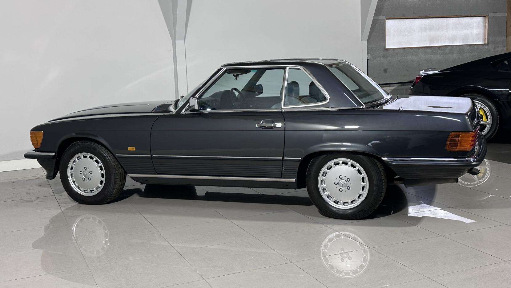 1988 MERCEDES-BENZ SL 1988 MERCEDES-BENZ SL