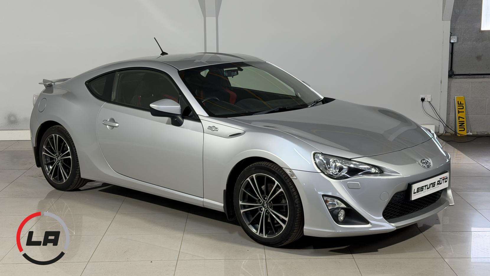 A 2014 TOYOTA GT86 2.0 Boxer D-4S Coupe 2dr Petrol Manual Euro 5 (200 ps) A 2014 TOYOTA GT86 2.0 Boxer D-4S Coupe 2dr Petrol Manual Euro 5 (200 ps)