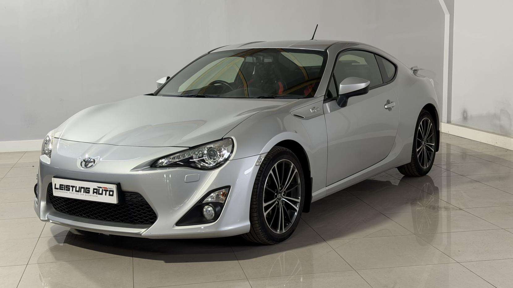 A 2014 TOYOTA GT86 2.0 Boxer D-4S Coupe 2dr Petrol Manual Euro 5 (200 ps) A 2014 TOYOTA GT86 2.0 Boxer D-4S Coupe 2dr Petrol Manual Euro 5 (200 ps)