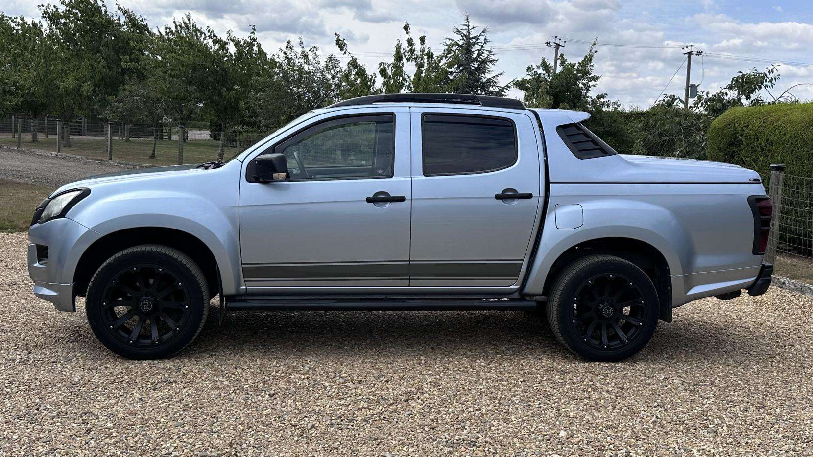 2016 ISUZU D-MAX 2016 ISUZU D-MAX