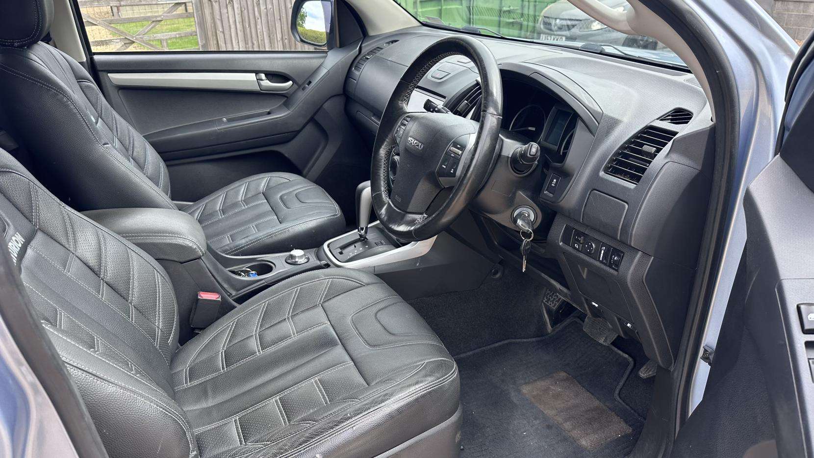 2016 ISUZU D-MAX 2016 ISUZU D-MAX