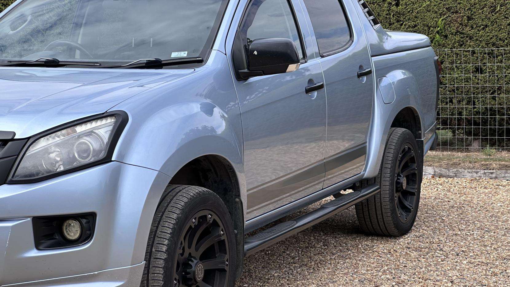 2016 ISUZU D-MAX 2016 ISUZU D-MAX