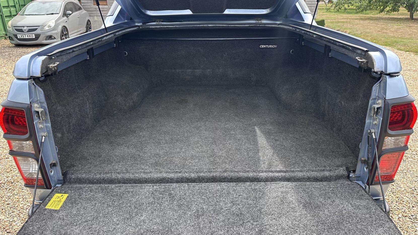 2016 ISUZU D-MAX 2016 ISUZU D-MAX