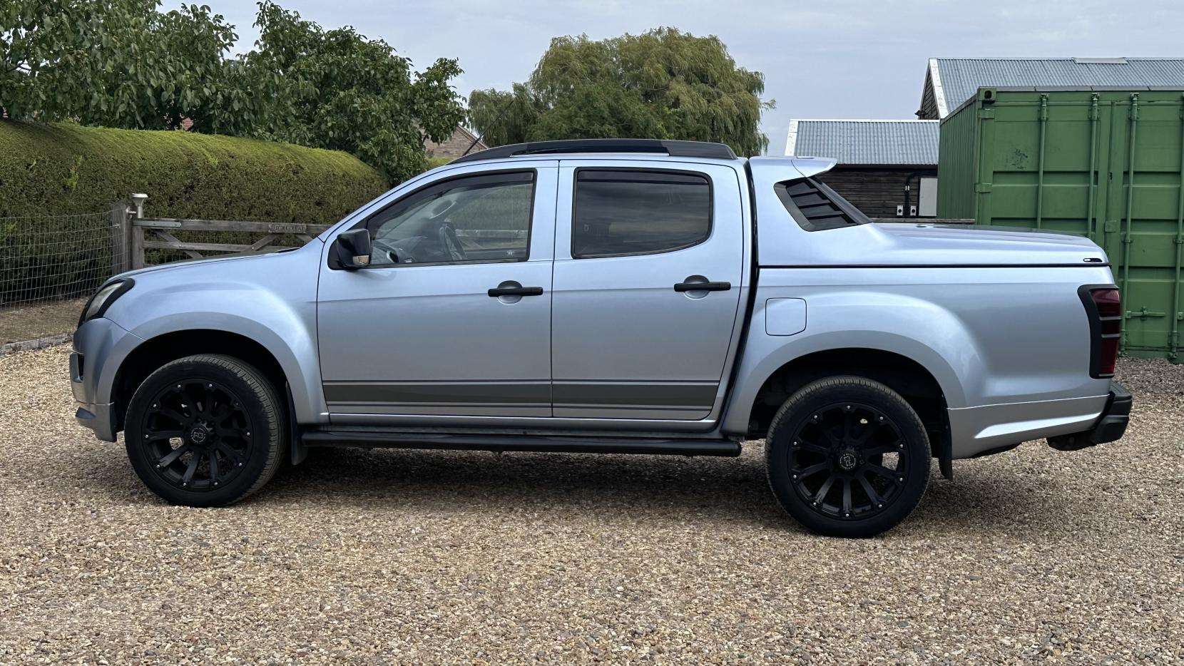 2016 ISUZU D-MAX 2016 ISUZU D-MAX