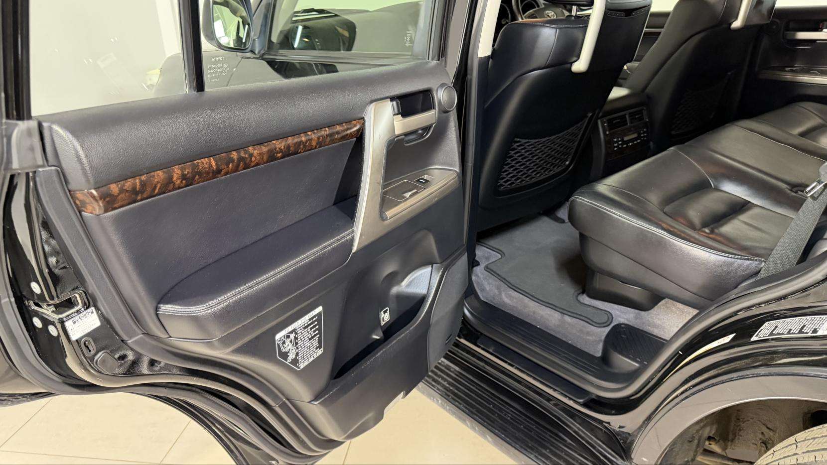 2011 TOYOTA LAND CRUISER 2011 TOYOTA LAND CRUISER