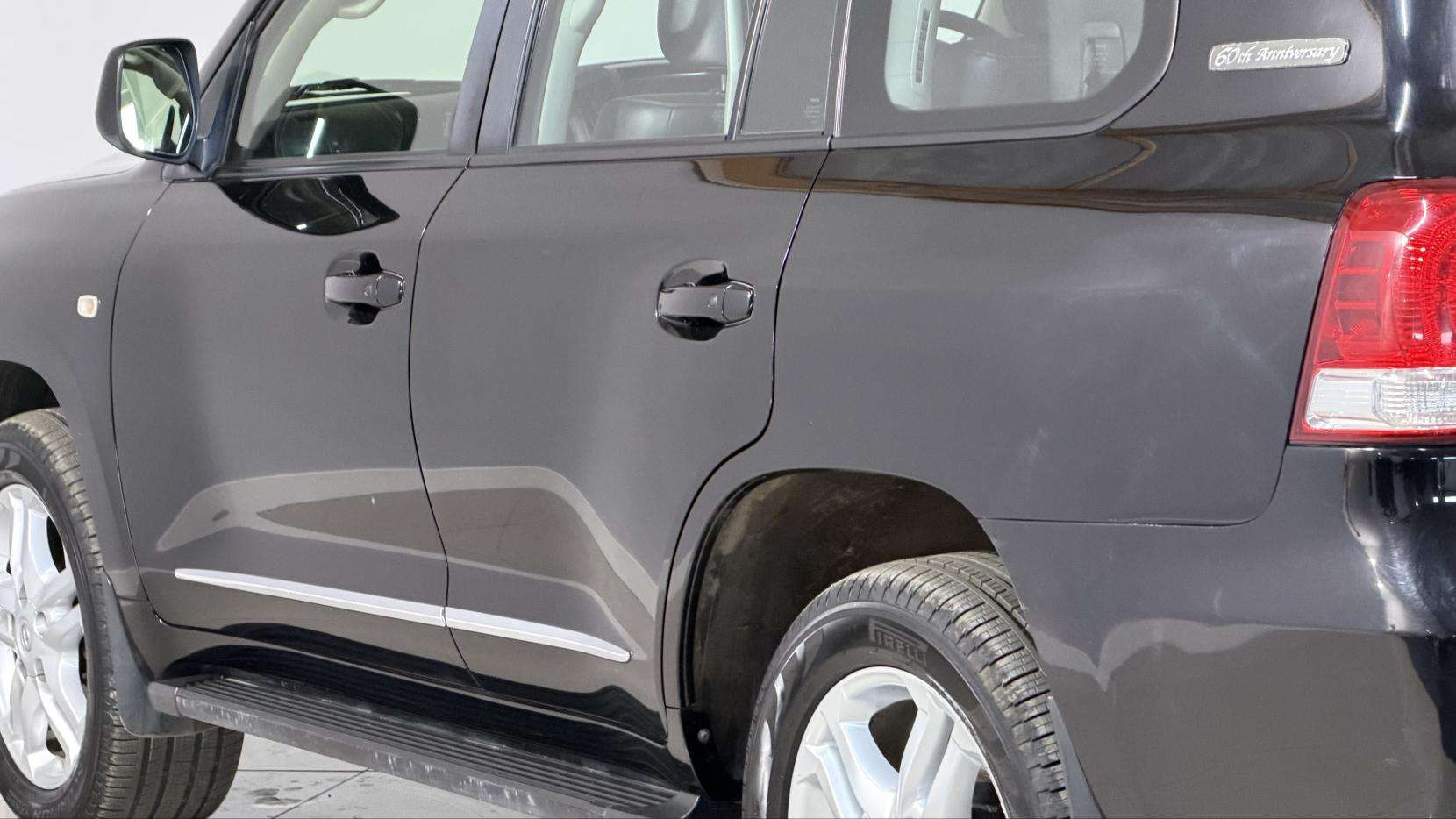 2011 TOYOTA LAND CRUISER 2011 TOYOTA LAND CRUISER