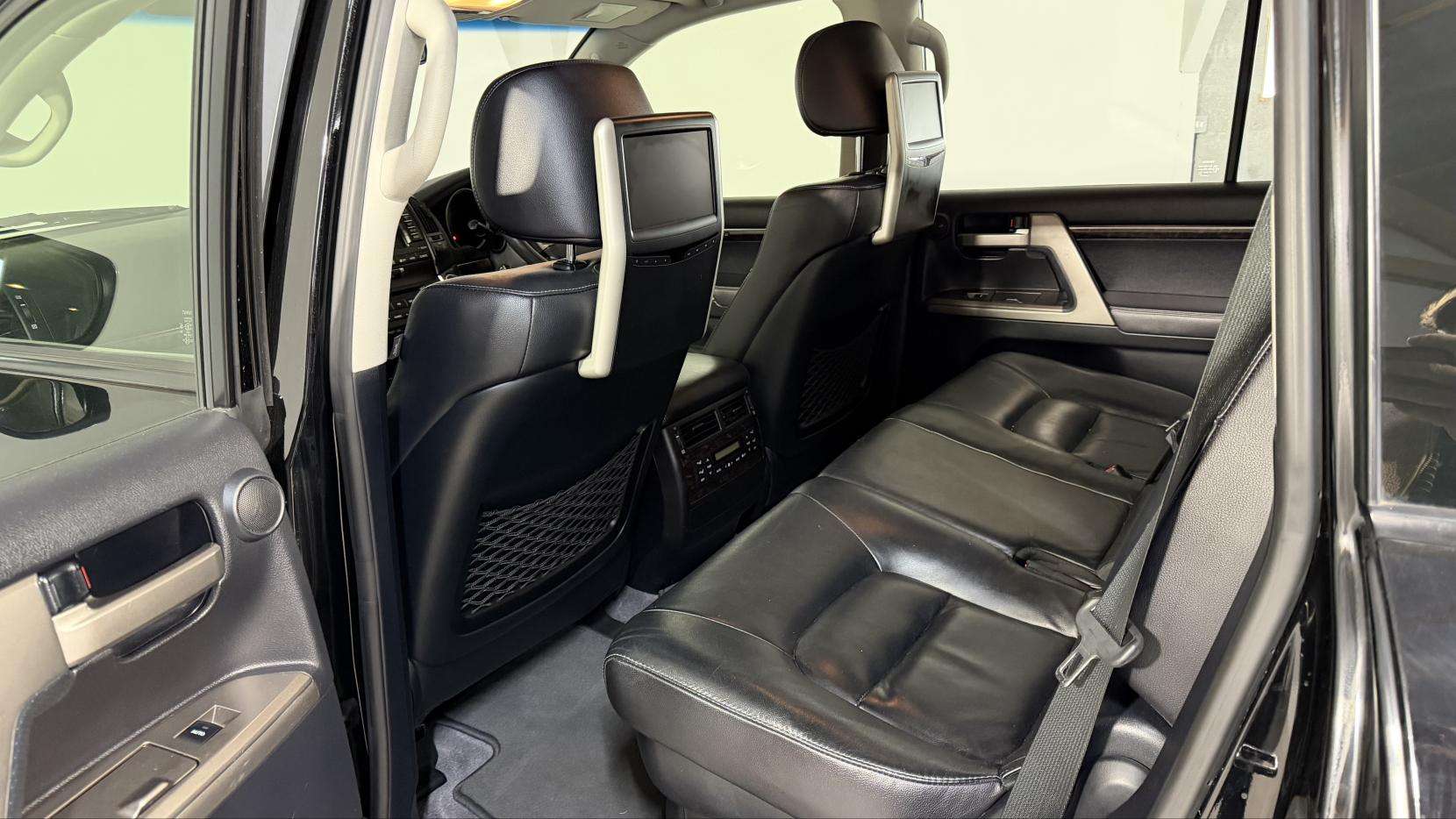 2011 TOYOTA LAND CRUISER 2011 TOYOTA LAND CRUISER