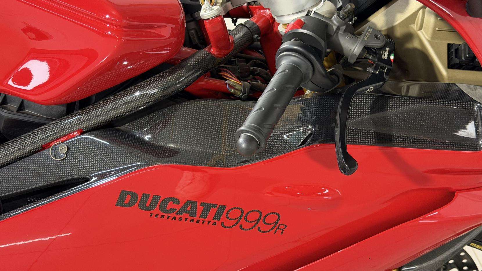 2004 DUCATI 999 2004 DUCATI 999