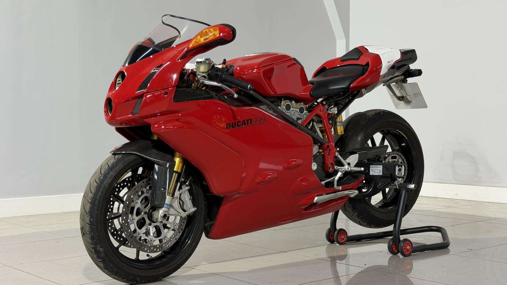 A 2004 DUCATI 999 A 2004 DUCATI 999